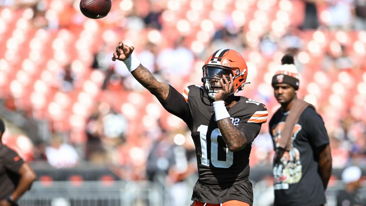 Infamous Browns quarterback jersey replaced with No. 6