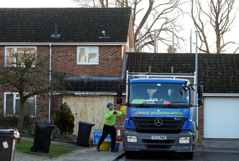 Works at Skripal's house for nerve-agent decontamination, in Salisbury