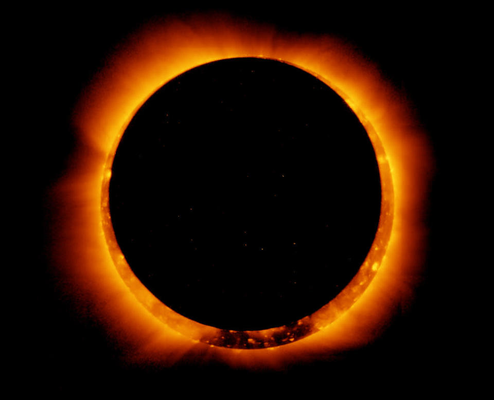 On Jan. 4, 2011, the Hinode satellite viewed an annular solar eclipse. <a href="http://www.nasa.gov/connect/chat/solar2011.html" rel="nofollow noopener" target="_blank" data-ylk="slk:(NASA/Hinode/XRT);elm:context_link;itc:0;sec:content-canvas" class="link ">(NASA/Hinode/XRT)</a>