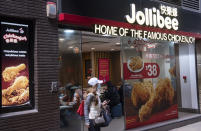 HONG KONG, CHINA - 2020/03/01: Filipino multinational chain of fast food Jollibee restaurant seen in Hong Kong. (Photo by Budrul Chukrut/SOPA Images/LightRocket via Getty Images)