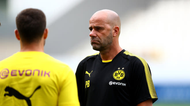 Dortmunds neuer Trainer Peter Bosz war mit dem ersten Spiel seiner Mannschaft nicht zufrieden