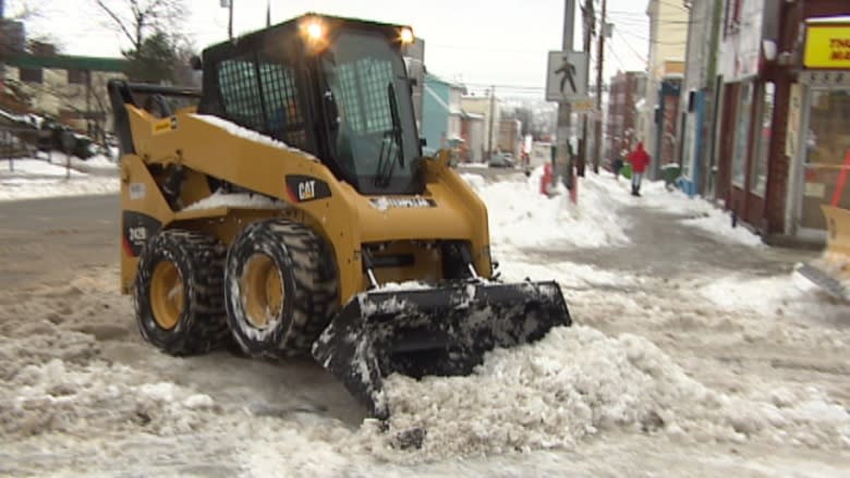 Improper sidewalk clearing in Halifax 'a disservice,' says councillor