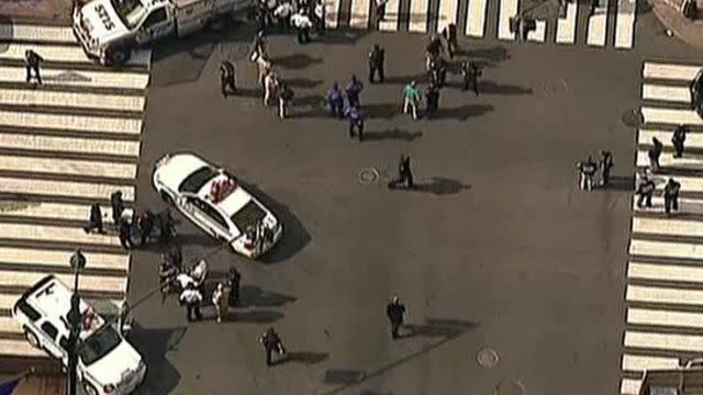 Bystander sees 4 shot near Empire State Building