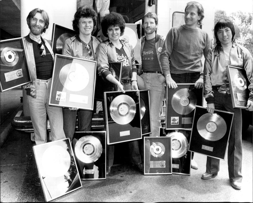 Air Supply in 1980. L to R: Frank Esler-Smith, David Moyse, Russell Hitchcock, David Green, Graham Russell, Rex Goh. They brought back 14 gold record and Liere presented with another 7 on arrival. December 1, 1980. (Photo: Antony Matheus Linsen/Fairfax Media via Getty Images).