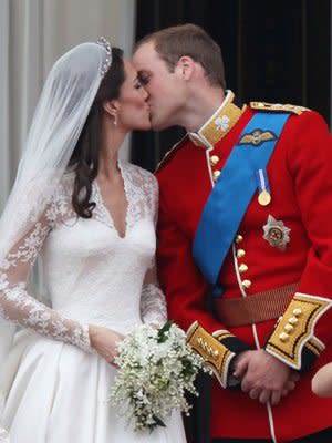 royal wedding kiss