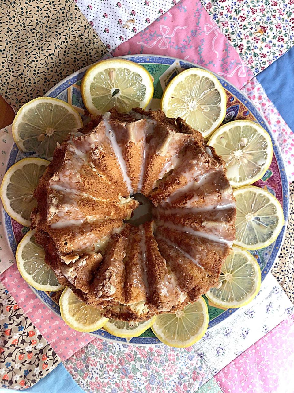 Lemon Thyme Olive Oil Cakes fulfill a summer craving.