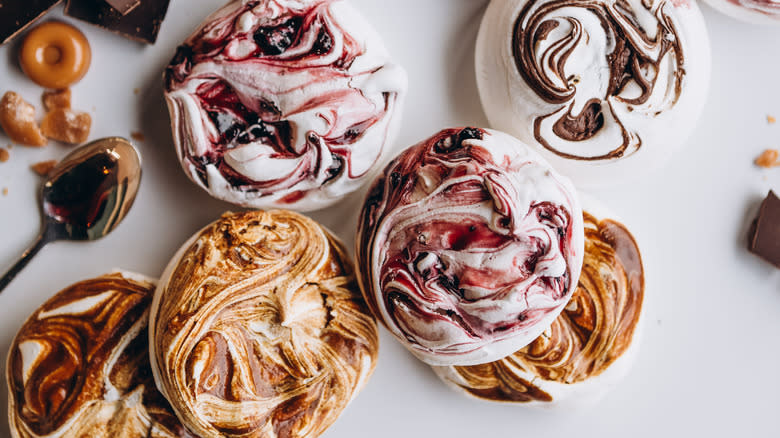 Flavored meringues