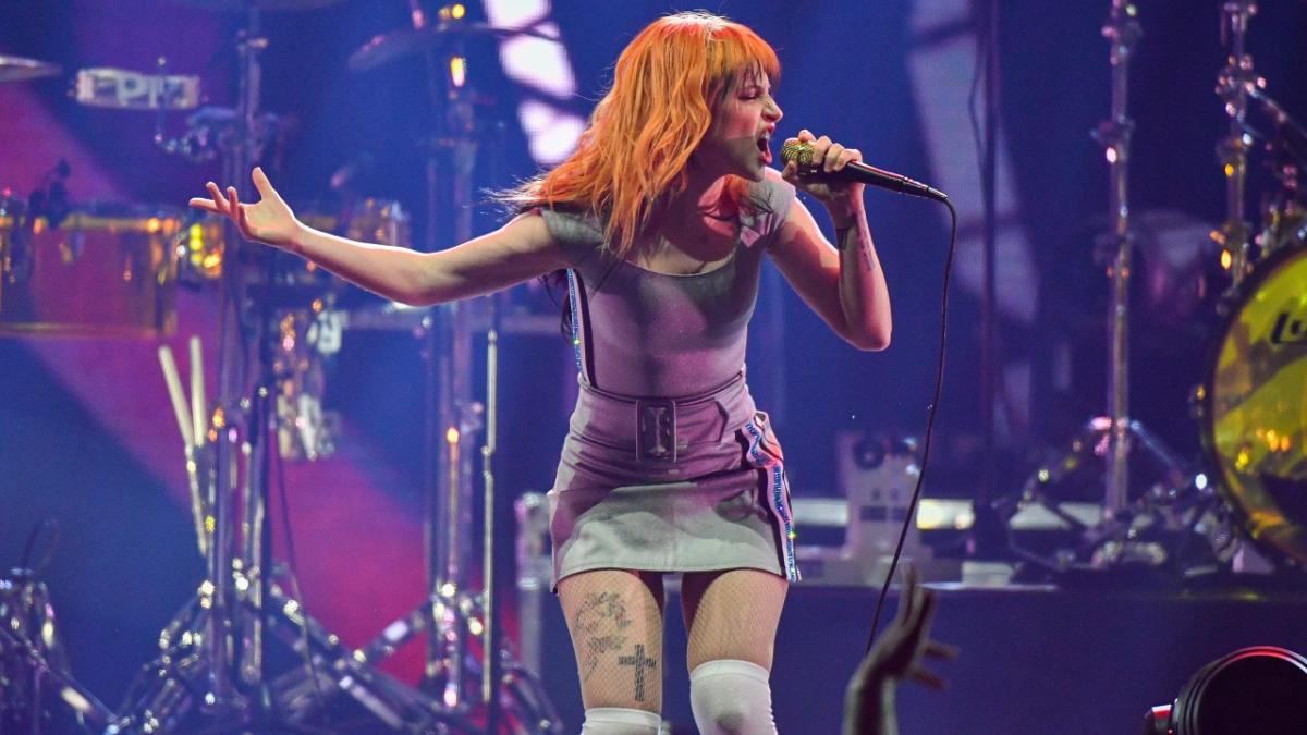 Check out Paramore's bangerfilled setlist from the first night of