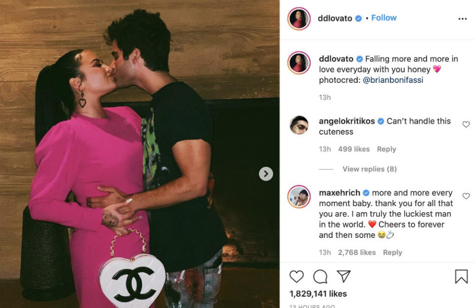 Demi semblait être éperdument amoureuse du bel acteur durant l’été 2020, si bien qu’ils se sont fiancés après n’avoir été en couple que pendant quelques mois. Malheureusement, leurs plans de mariage ont été de courte durée puisqu’ils ont annoncé leur séparation à l’automne suivant.