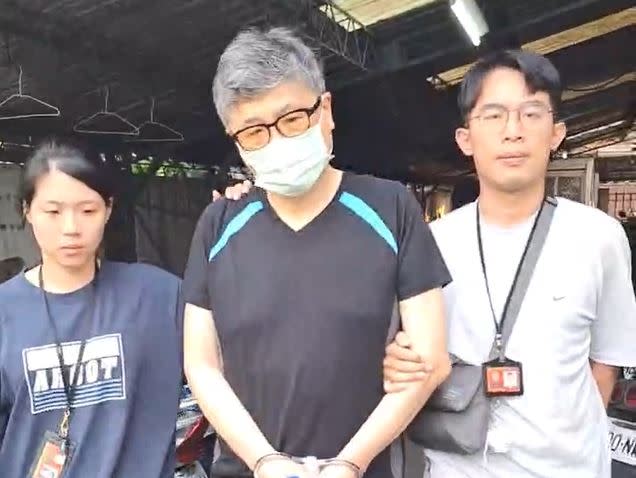 通緝犯宮男詢後被警方送往台北地院歸案。（圖／翻攝畫面）