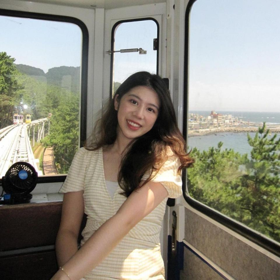 在美國留學的20歲台灣人Karina，所製作的影片獲得紅髮艾德青睞。（圖／華納音樂提供）