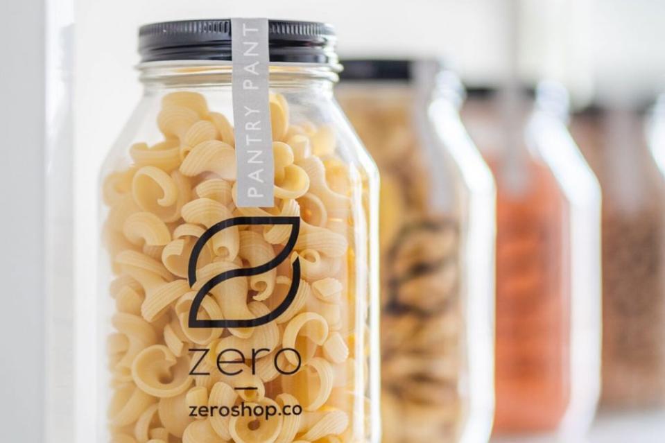 Zero Grocery 會將食物以玻璃罐包裝運送。圖片來源：Facebook／zerogrocery.com