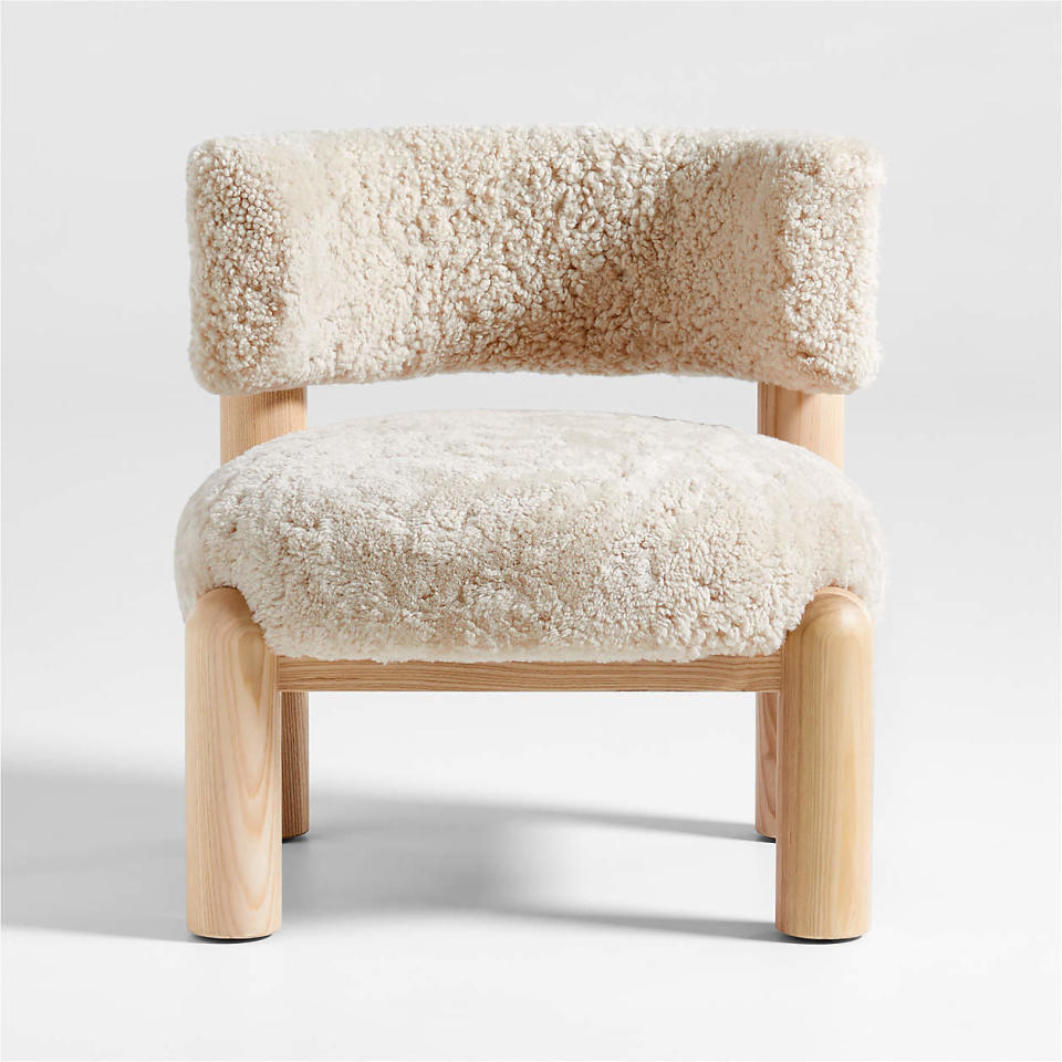 <p><a href="https://go.redirectingat.com?id=74968X1596630&url=https%3A%2F%2Fwww.crateandbarrel.com%2Fharper-shearling-accent-chair%2Fs233494&sref=https%3A%2F%2Fwww.housebeautiful.com%2Fshopping%2Ffurniture%2Fg23901368%2Fshearling-chairs%2F" rel="nofollow noopener" target="_blank" data-ylk="slk:Shop Now;elm:context_link;itc:0;sec:content-canvas" class="link ">Shop Now</a></p><p>Harper Shearling Accent Chair</p><p>crateandbarrel.com</p><p>$1299.00</p><span class="copyright">Crate & Barrel</span>