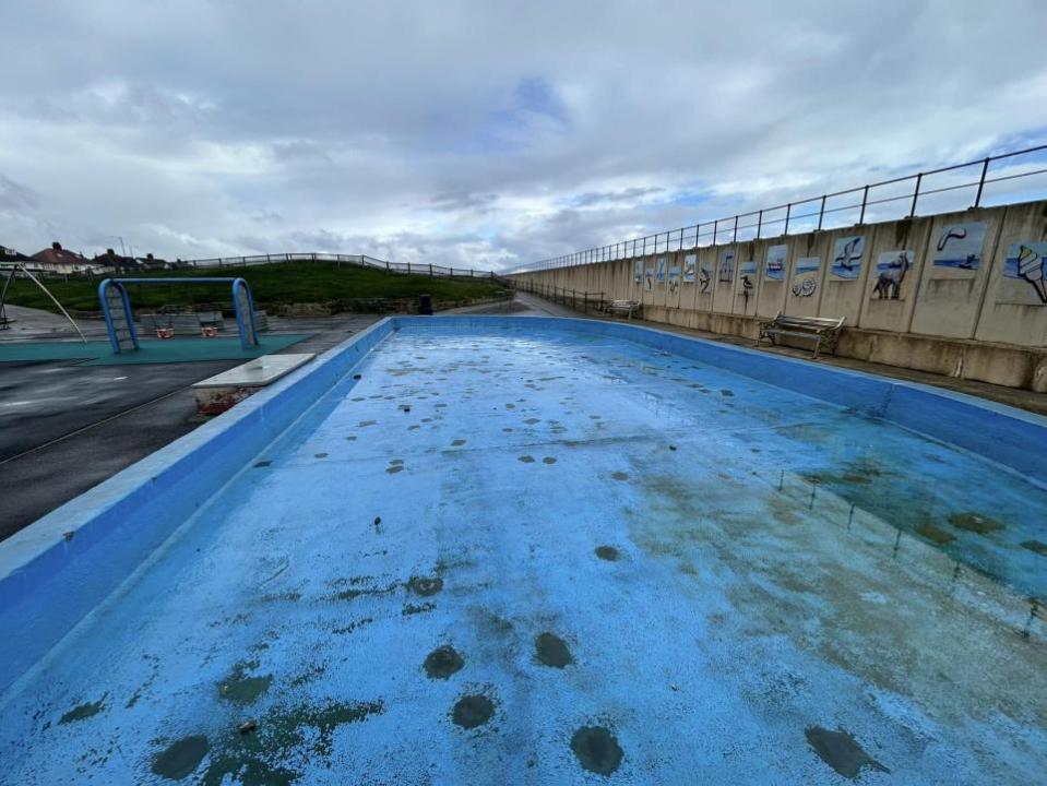 Darlington and Stockton Times: The paddling pool off the Stray, Redcar. Picture/credit: Facebook/Jade Lavan