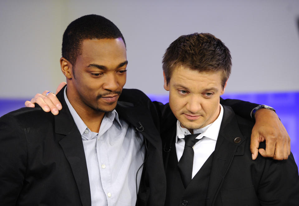 Anthony Mackie y Jeremy Renner (Photo by Peter Kramer/NBCU Photo Bank/NBCUniversal via Getty Images via Getty Images)