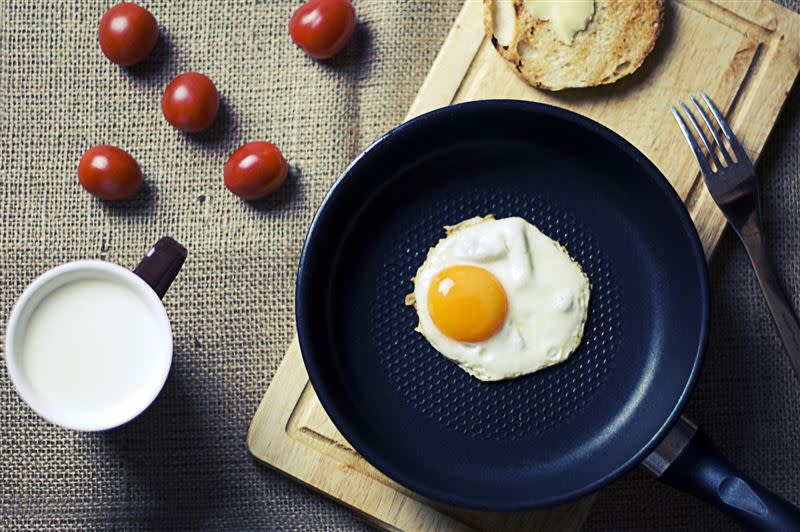 蛋白質像是鮮奶、雞蛋，都能提供孩子必要養分。（圖／翻攝自pixabay）