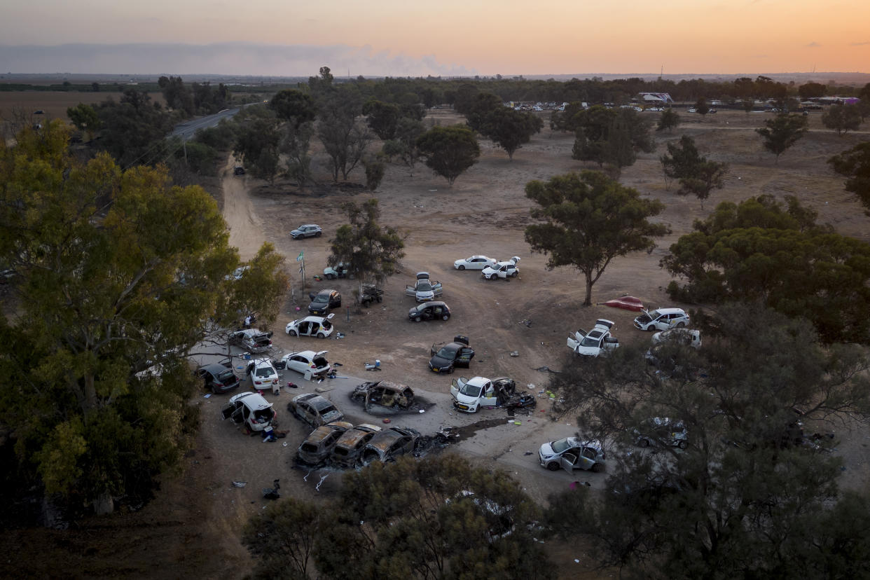 Una vista aérea del campamento del festival de música que fue invadido por hombres armados de Hamás cerca de la frontera de Gaza en Israel, el 11 de octubre de 2023. (Sergey Ponomarev/The New York Times)