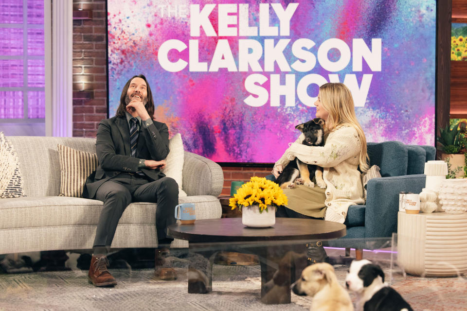 THE KELLY CLARKSON SHOW -- Episode J125 -- Pictured: (l-r) Keanu Reeves, Kelly Clarkson -- (Photo by: Weiss Eubanks/NBCUniversal via Getty Images)