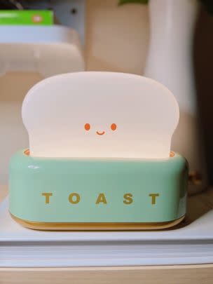 A lil' toaster lamp — honestly, do I need to say more?