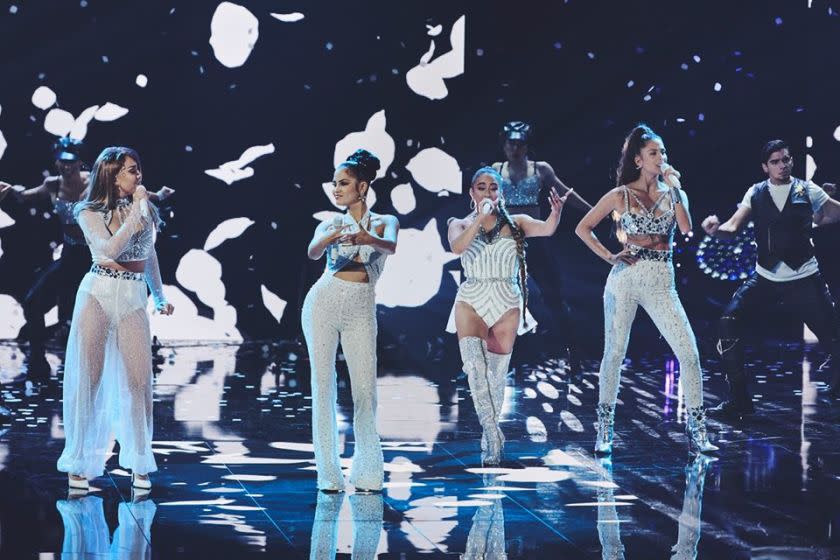 Greeicy Rendón, Danna Paola, Ally Brooke y Natti Natasha durante el homenaje a Selena de los Premios Juventud.