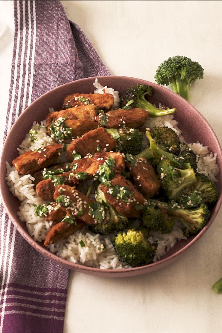 <p>Looking for an easy vegetarian or even vegan meal? Look no further! This baked <a href="https://www.delish.com/food-news/a40973028/what-is-tempeh/" rel="nofollow noopener" target="_blank" data-ylk="slk:tempeh;elm:context_link;itc:0;sec:content-canvas" class="link ">tempeh</a> is coated in an easy peanut sauce that doubles as a marinade. As the tempeh bakes it gets so crispy and flavorful, perfect for serving alongside <a href="https://www.delish.com/holiday-recipes/christmas/g3619/roasted-broccoli/" rel="nofollow noopener" target="_blank" data-ylk="slk:roasted broccoli;elm:context_link;itc:0;sec:content-canvas" class="link ">roasted broccoli</a> and <a href="https://www.delish.com/cooking/a20089653/how-to-cook-rice/" rel="nofollow noopener" target="_blank" data-ylk="slk:white rice;elm:context_link;itc:0;sec:content-canvas" class="link ">white rice</a> for a quick dinner.</p><p>Get the <strong><a href="https://www.delish.com/cooking/recipe-ideas/a34481063/baked-tempeh-with-peanut-sauce-recipe/" rel="nofollow noopener" target="_blank" data-ylk="slk:Baked Tempeh with Peanut Sauce recipe;elm:context_link;itc:0;sec:content-canvas" class="link ">Baked Tempeh with Peanut Sauce recipe</a></strong>.</p>