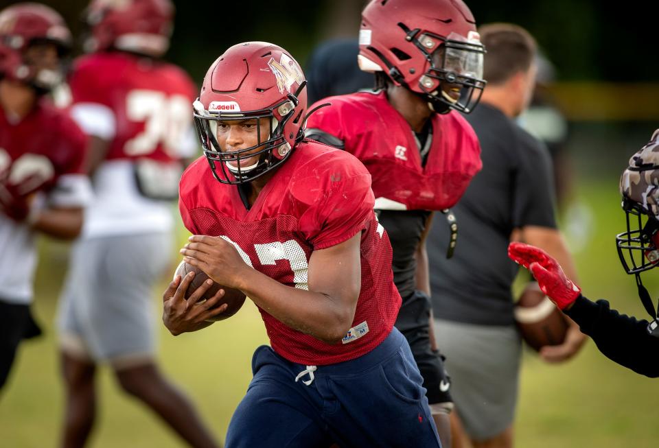 Lake Gibson High School football running back Fentrell Graham runs a route during practice at the school in Lakeland Fl. Wednesday September 27 ,2023.Ernst Peters/The Ledger