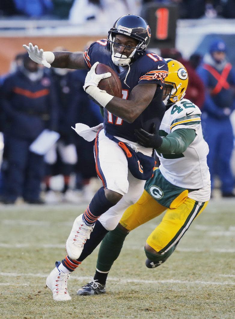 Chicago Bears wide receiver Alshon Jeffery (17) runs against Green Bay Packers safety Morgan Burnett (42) after catching a pass during the second half of an NFL football game Sunday, Dec. 18, 2016, in Chicago. (AP Photo/Charles Rex Arbogast)