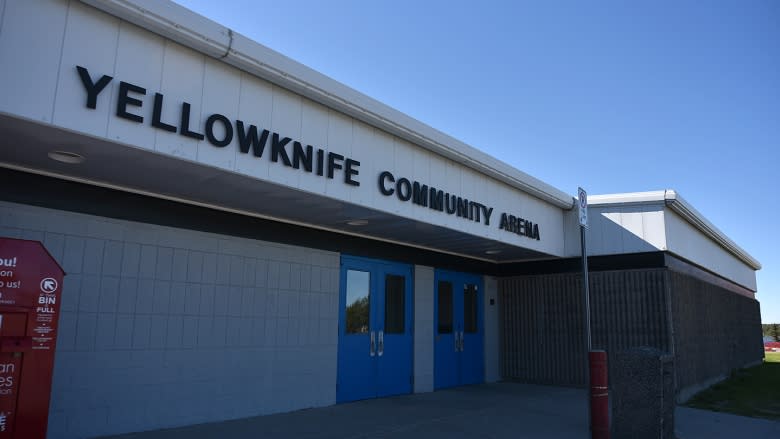 Hockey fees climb but registration 'higher than ever' in some Yellowknife divisions