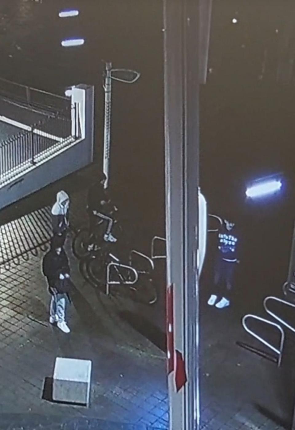 Swindon Advertiser: Four people in connection to a bike theft