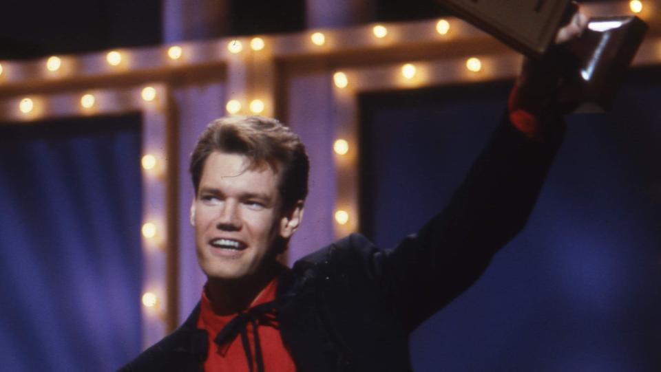 Randy Travis, 1989