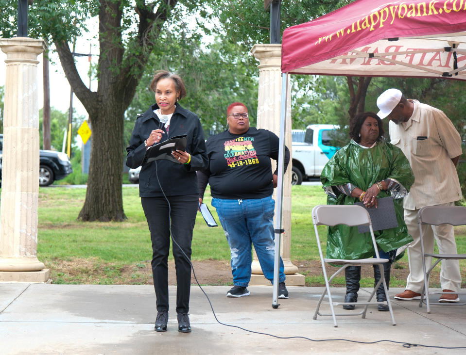 Former Amarillo City Councilmember Freda Powell addresses the crowd Wednesday at the marker ceremony for Bones Hooks at Bones Hooks Park.