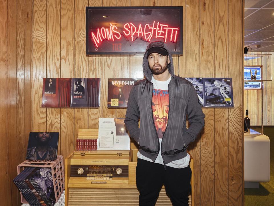 Eminem Stops By His Detroit Restaurant Mom's Spaghetti