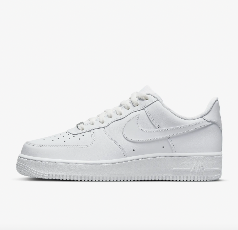 <p><a href="https://go.redirectingat.com?id=74968X1596630&url=https%3A%2F%2Fwww.nike.com%2Ft%2Fair-force-1-07-mens-shoes-jBrhbr%2FCW2288-111&sref=https%3A%2F%2Fwww.goodhousekeeping.com%2Fholidays%2Fgift-ideas%2Fg45468534%2F18th-birthday-gift-ideas%2F" rel="nofollow noopener" target="_blank" data-ylk="slk:Shop Now;elm:context_link;itc:0;sec:content-canvas" class="link ">Shop Now</a></p><p>Air Force 1 </p><p>nike.com</p><p>$110.00</p><span class="copyright">Nike </span>