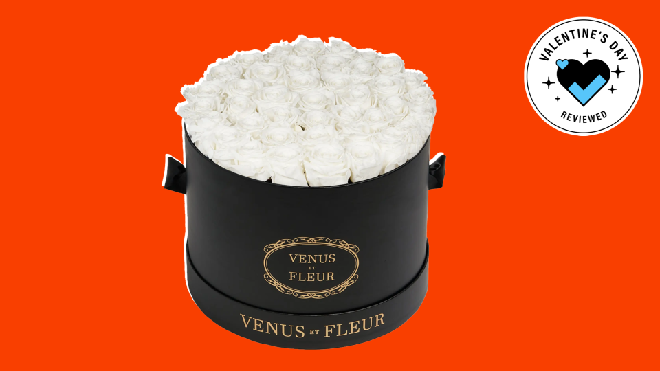 Best luxury gifts for Valentine’s Day 2023: Venus et Fleur Eternity Roses