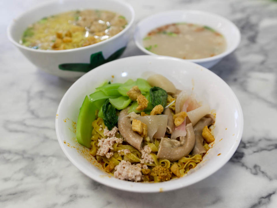 Xiang Xiang Traditional Minced Pork Noodles 14 - intestines bak chor mee