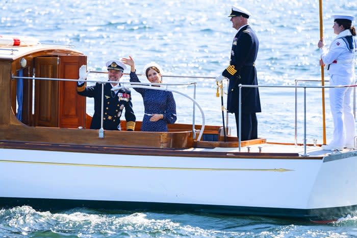 Los Reyes saludan a los ciudadanos