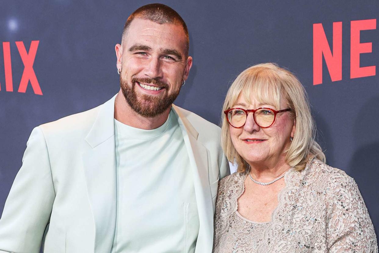 <p>Image Press Agency/NurPhoto/Shutterstock</p> Travis and Donna Kelce