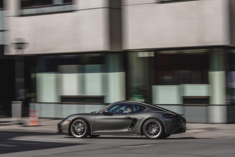 2022 porsche 718 cayman gts 40