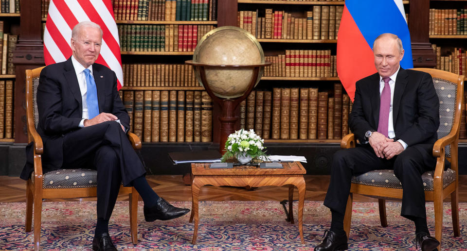 U.S. president Joe Biden (L) and Russian President Vladimir Putin meet during the U.S.-Russia summit at Villa La Grange on June 16, 2021 in Geneva, Switzerland.