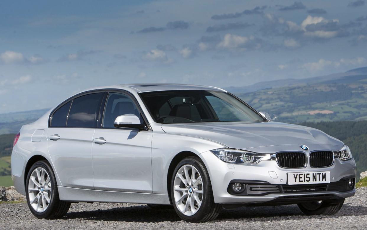 BMW 320i