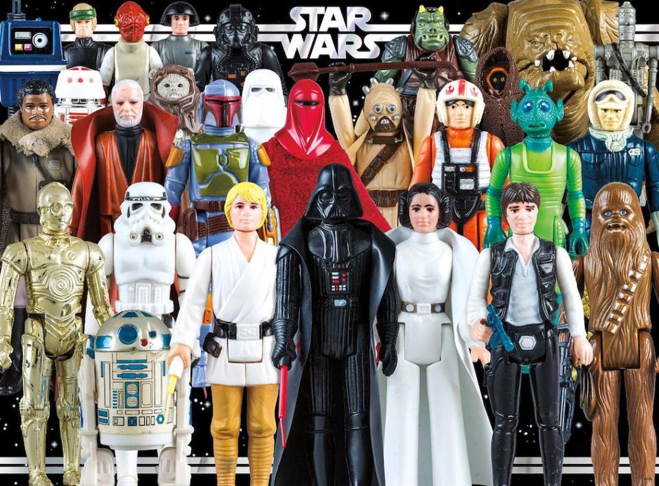 This 1000-piece pizzle depicts all the Star Wars action figures! (Photo: Getty/Amazon)