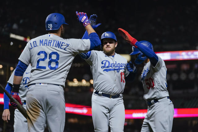 Max Muncy crushes 2 more homers as Dodgers blow out Giants, 10-5 – KNBR