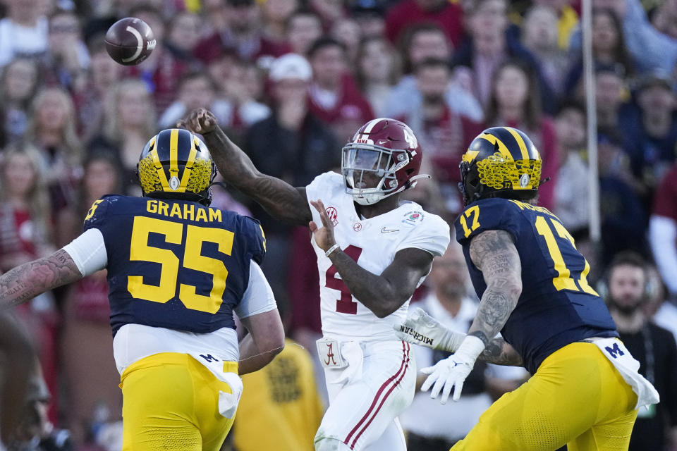 Alabama quarterback Jalen Milroe (4) throws during the second half in the Rose Bowl CFP NCAA semifinal college football game against Michigan, Monday, Jan. 1, 2024, in Pasadena, Calif. (AP Photo/Mark J. Terrill)