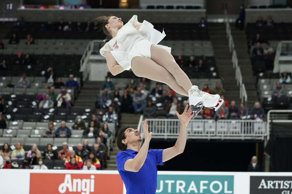 Valentina Plazas and Maximiliano Fernandez compete in the pairs short program at the U.S. figure skating championships in San Jose, Calif., Thursday, Jan. 26, 2023. (AP Photo/Godofredo A. Vásquez)