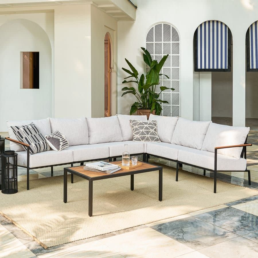 castlery outdoor furniture