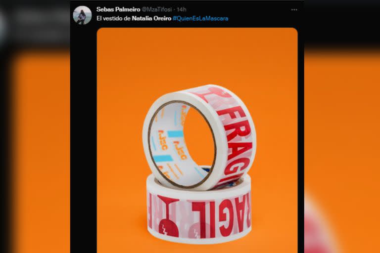 Las redes sociales hicieron referencia al diseño del vestido (Captura Twitter)