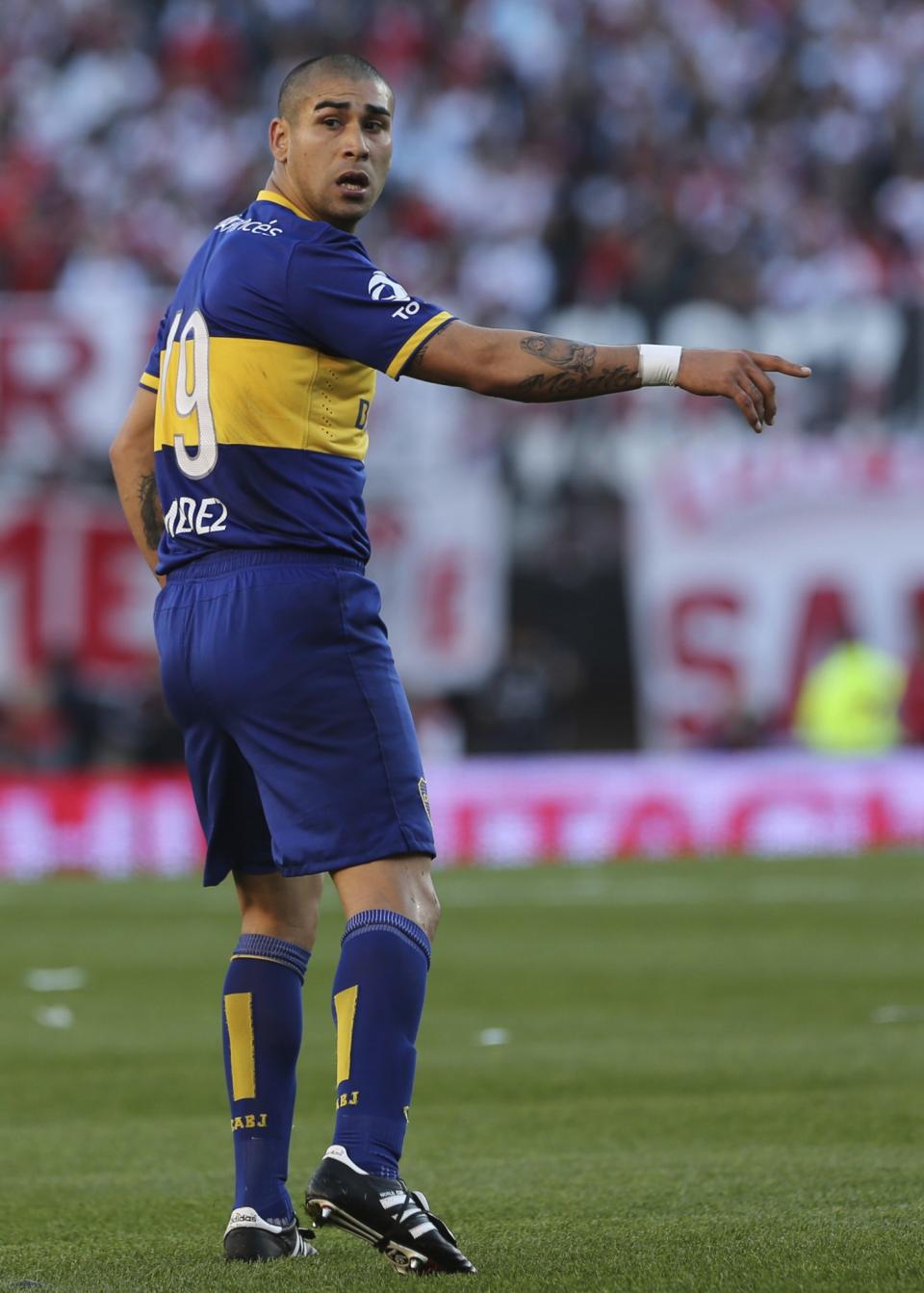 <p><b>Juan Manuel Insaurralde vs. Jesús Méndez (Boca Juniors) </b> – El antecedente del defensor se remonta al 2010, cuando agredió a Jesús Méndez, por entonces compañero en Boca Juniors, en un entrenamiento. <b> / Foto: Getty Images </b> </p>