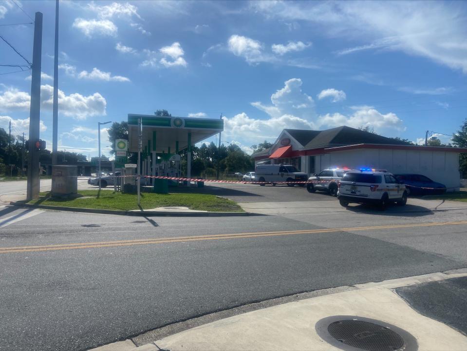 Officers stop robbery in progress near Bunker Hill Blvd.