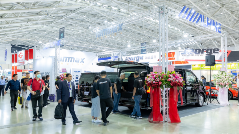 美事達iammax近年來持續投入Taipei AMPA台北國際汽機車零配件展，其攤位展出產品、實車吸引許多國外專業買家的高度興趣。(圖片來源/ iammax)