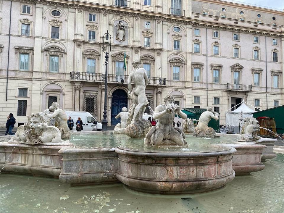 Fontana de moro situada a un extremo de la Plaza Navona.